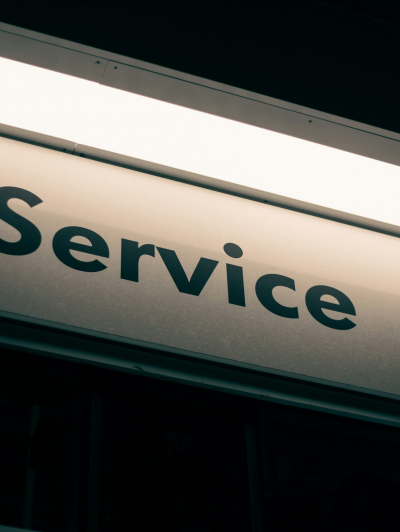 erik-mclean-aielvGxZB0g-unsplash